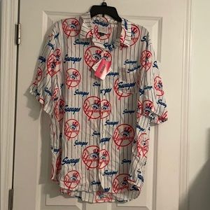 MLB Yankees Savage button down